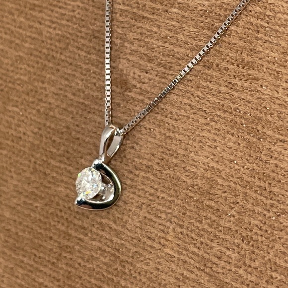 Solid 14K White Gold Natural Diamond Solitaire Pendant Box Link Chain Necklace - Picture 6 of 15